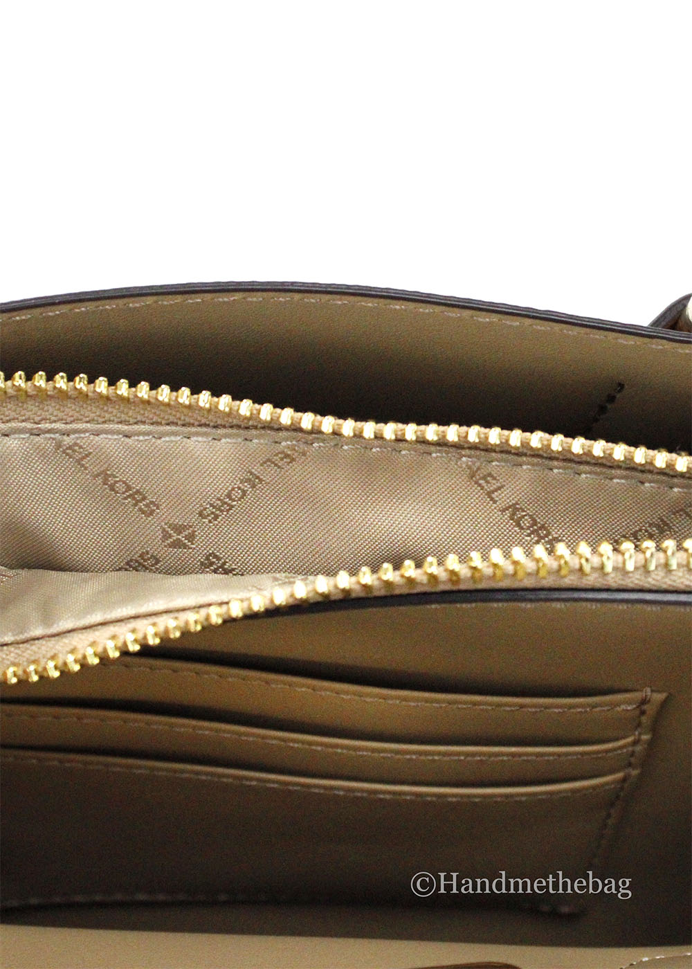 Michael Kors Mercer Medium Pale Gold Messenger Crossbody Bag